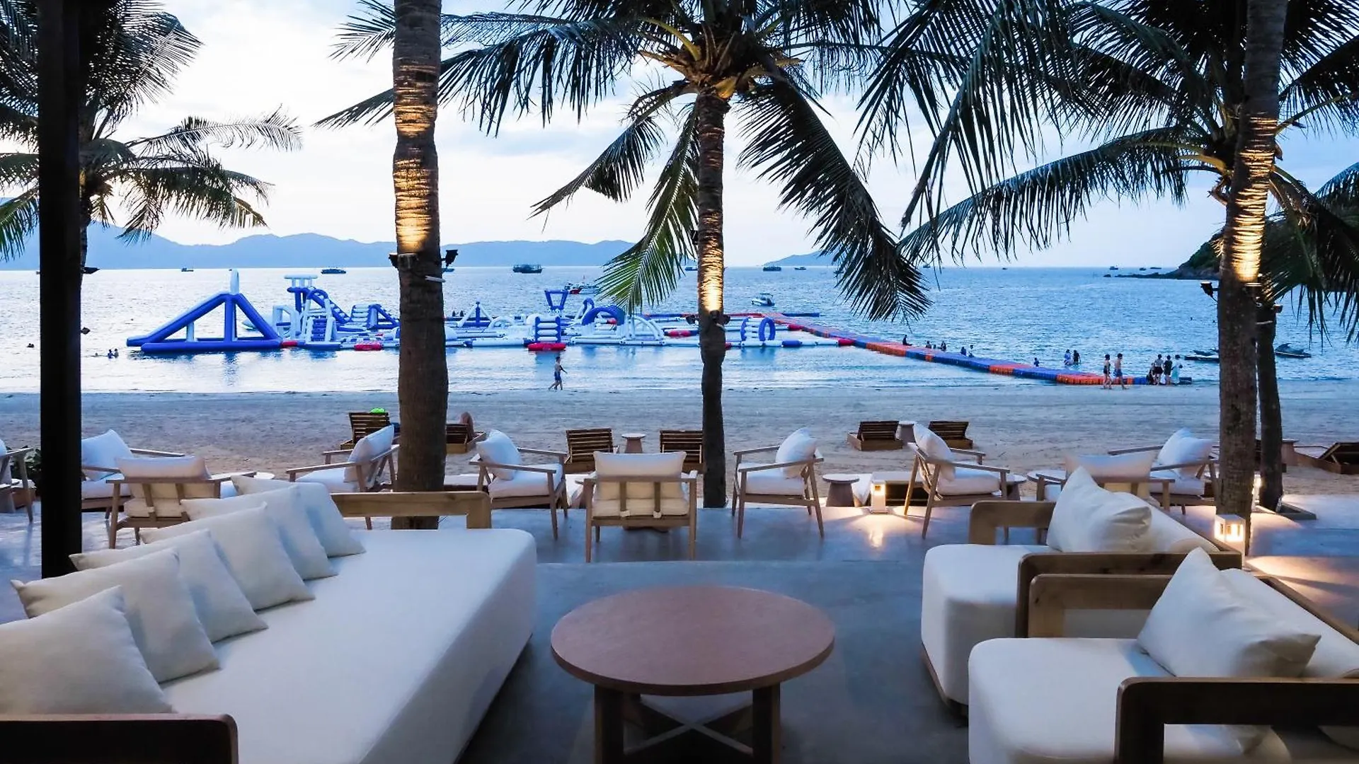 Bounce Beach Resort And Spa Da Nang 0*,